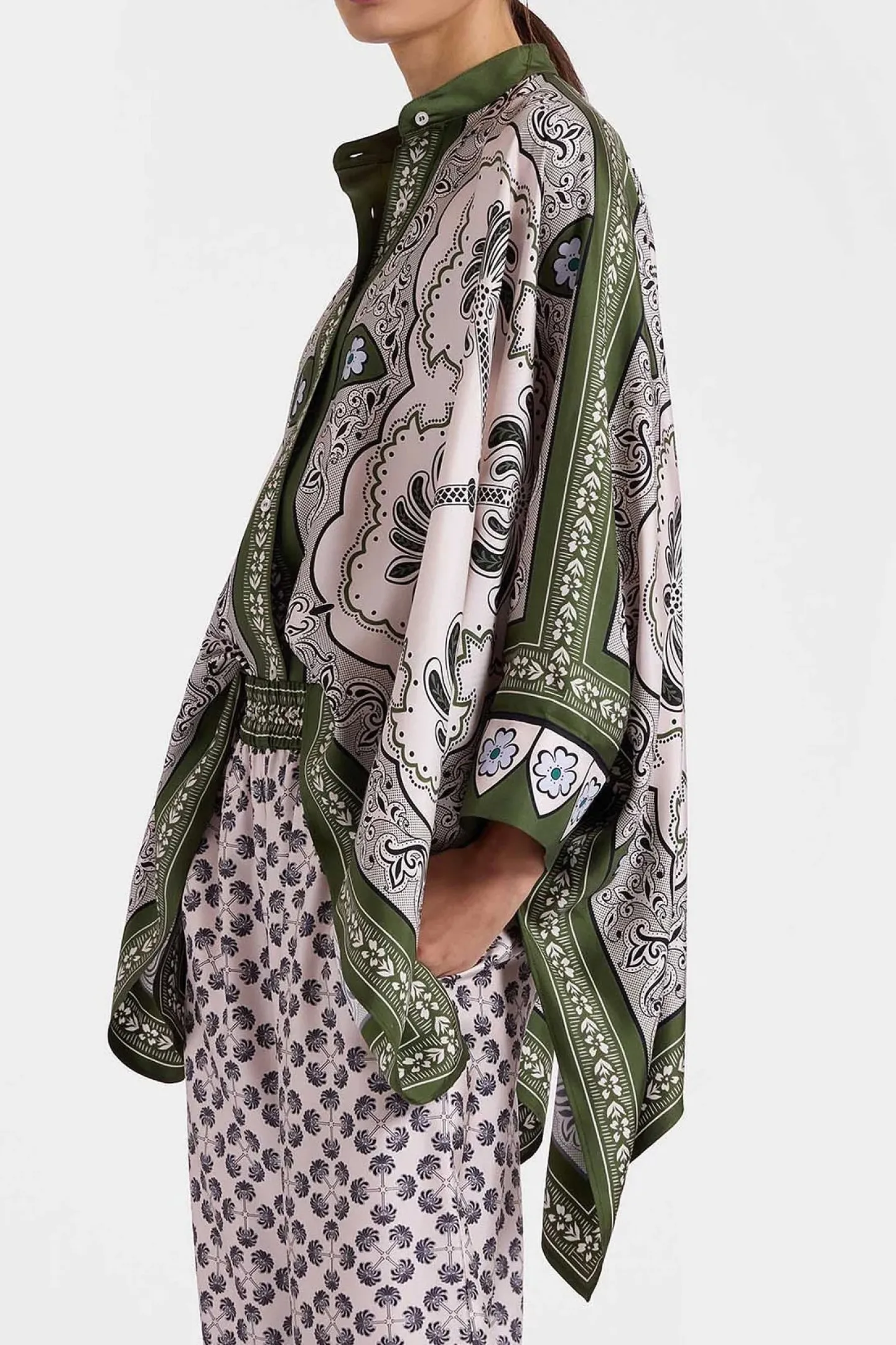 bluse_foulard_in_grn_1.webp La Double J Blusen & Tops<Bluse Foulard in Grün
