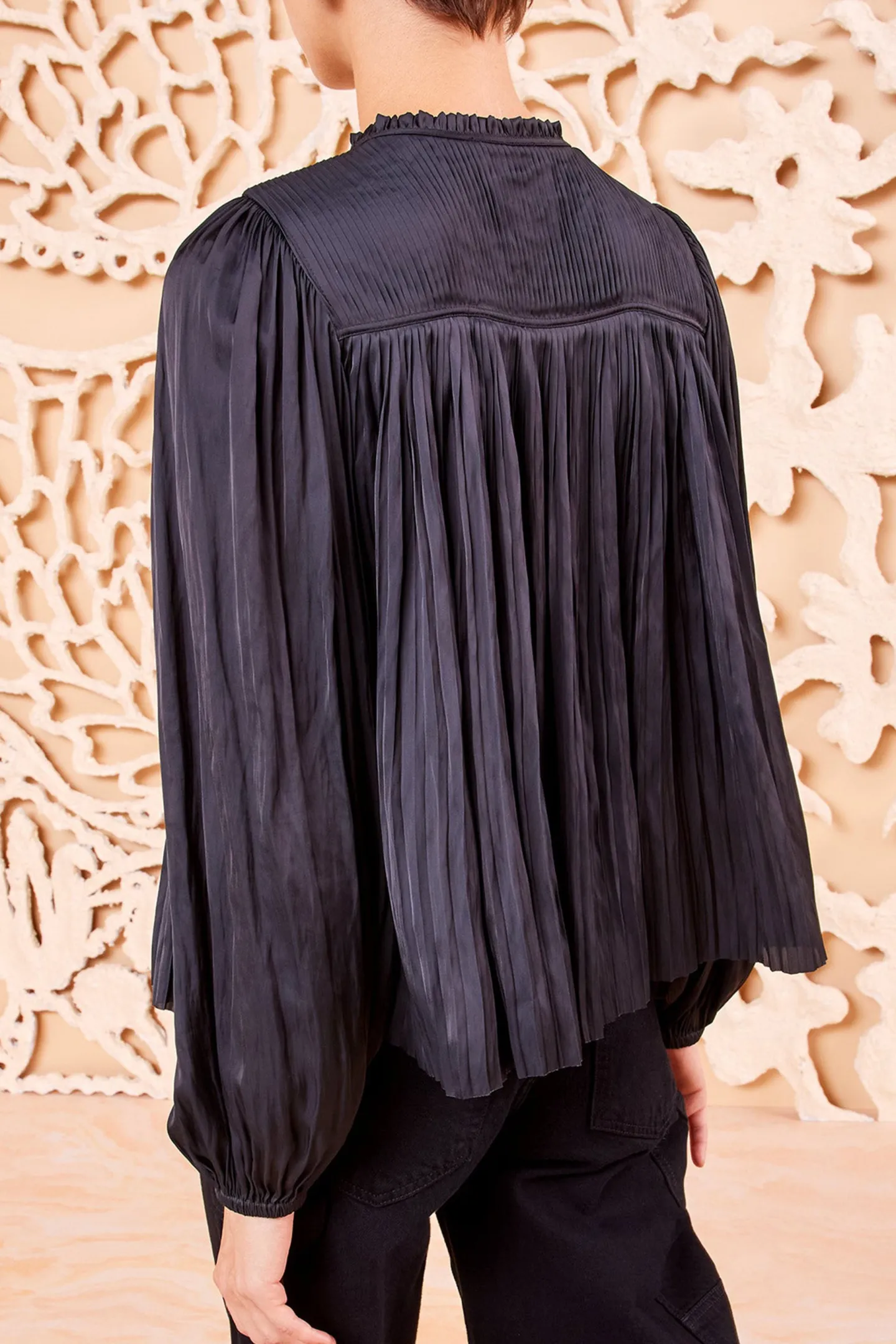 bluse_freja_in_noir_4.webp Ulla Johnson Blusen & Tops<Bluse Freja in Noir