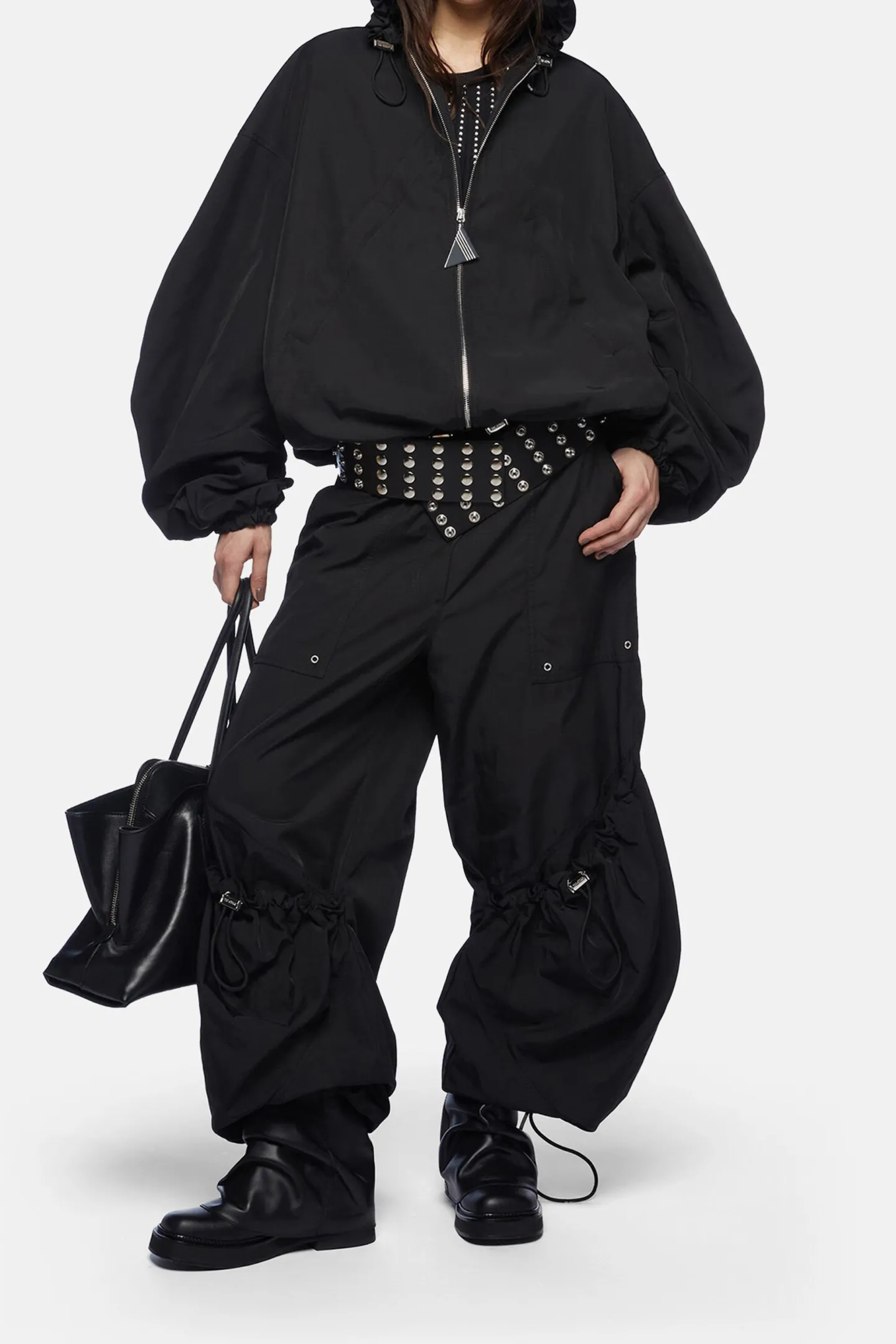 bomberjacke_nylon_in_schw_1.webp The Attico Jacken & Westen<Bomberjacke Nylon in Schwarz