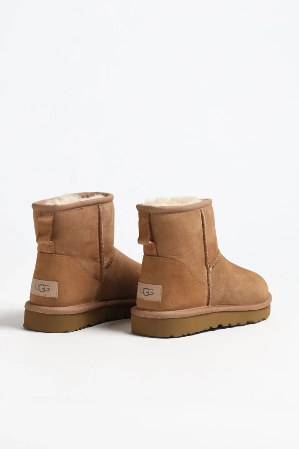 UGG Stiefel & Boots<Boots Classic Mini II in Chestnut