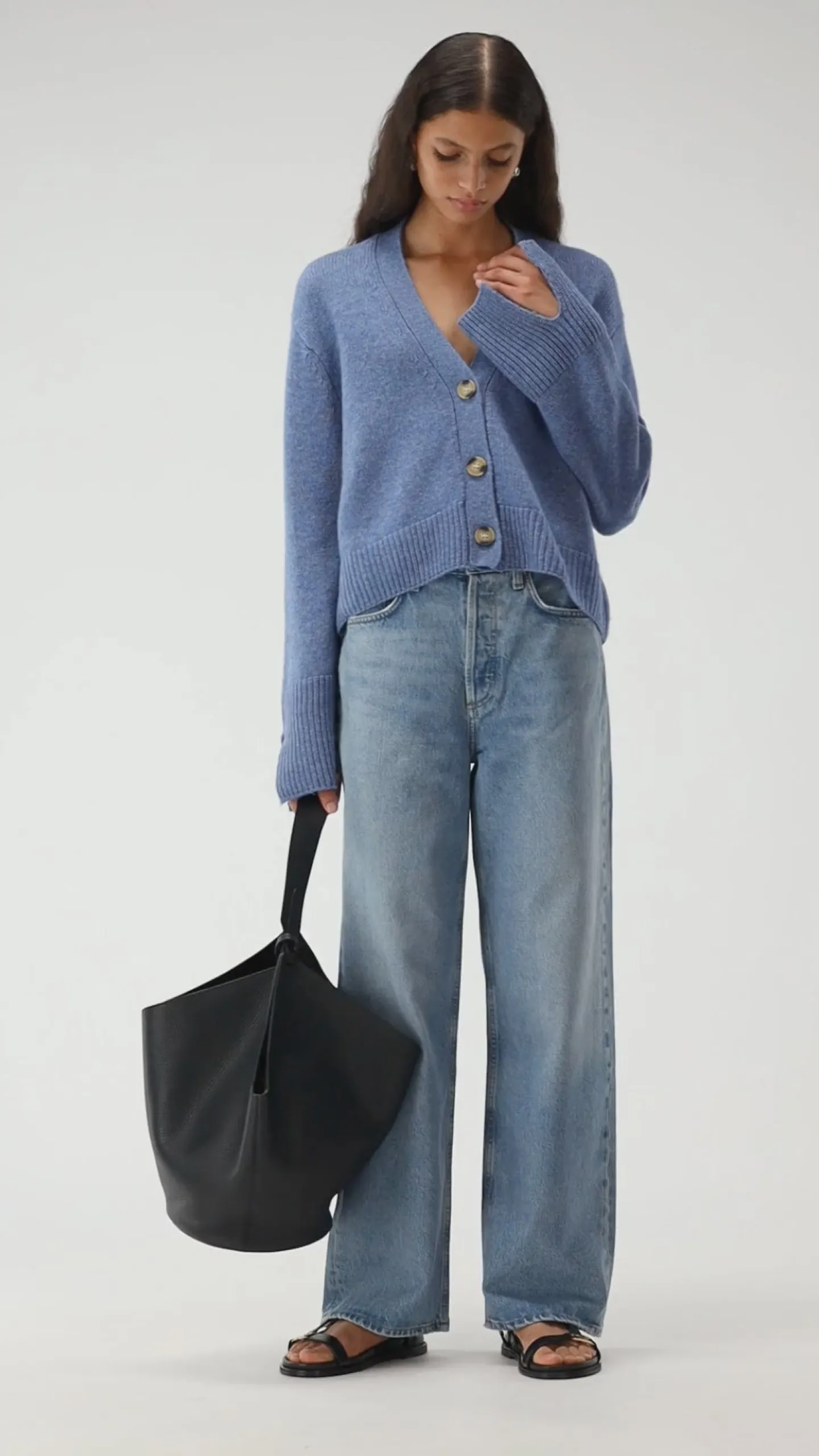 cardigan_paix_in_denim_bl_4.webp Ladneri Strickjacken<Cardigan Paix in Denim Blue