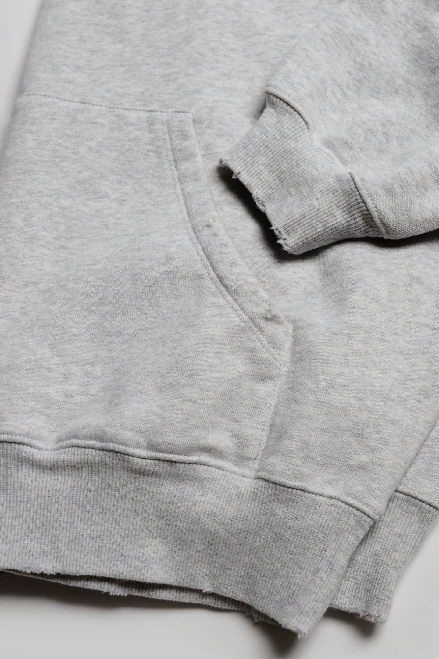 hoodie_clichy_in_grey_mel_7.webp Ladneri Hoodies & Sweatshirts<Hoodie Clichy in Grey Melange