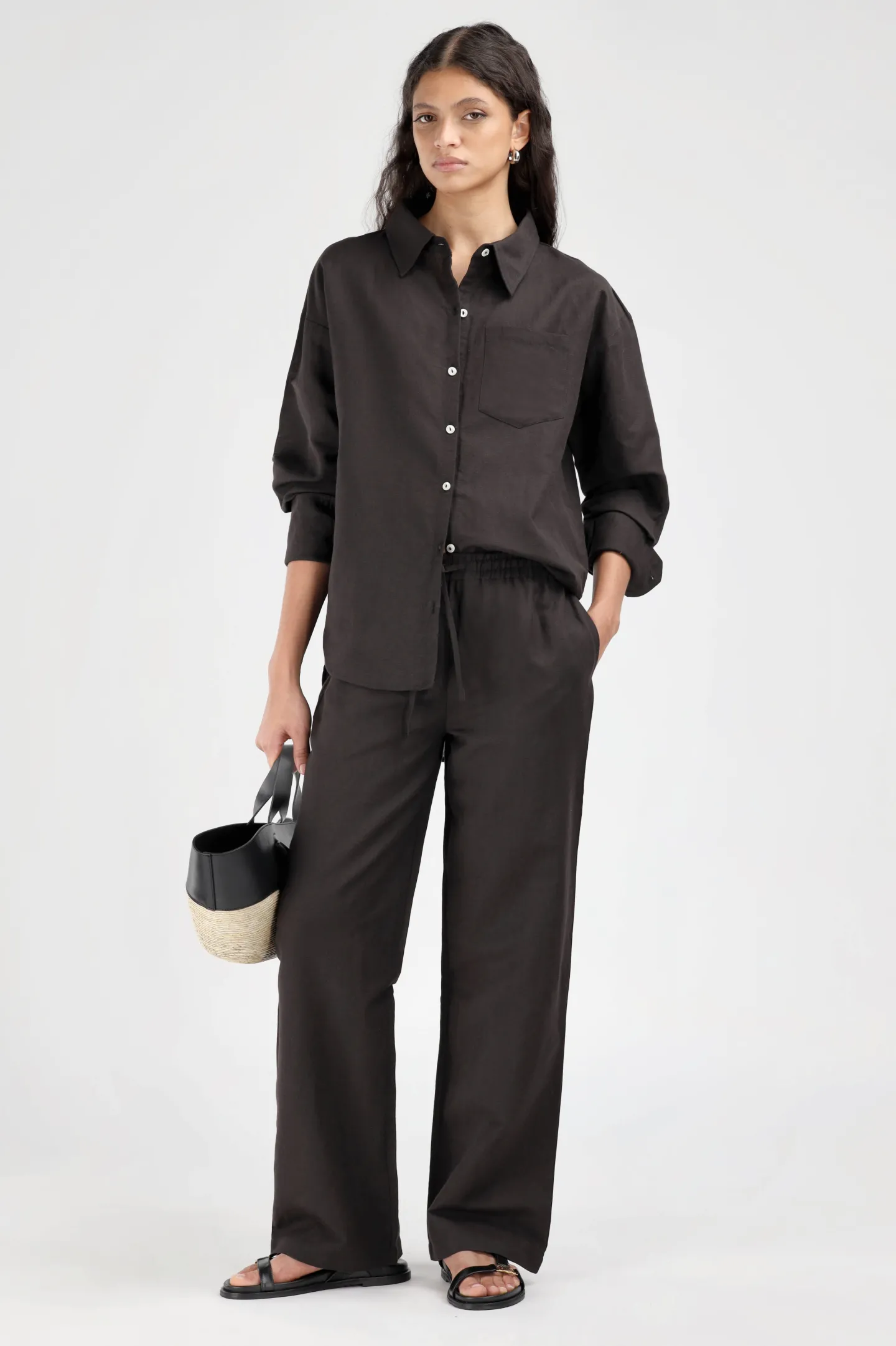 hose_chambord_in_caviar_1.webp Ladneri Hosen & Jumpsuits<Hose Chambord in Caviar