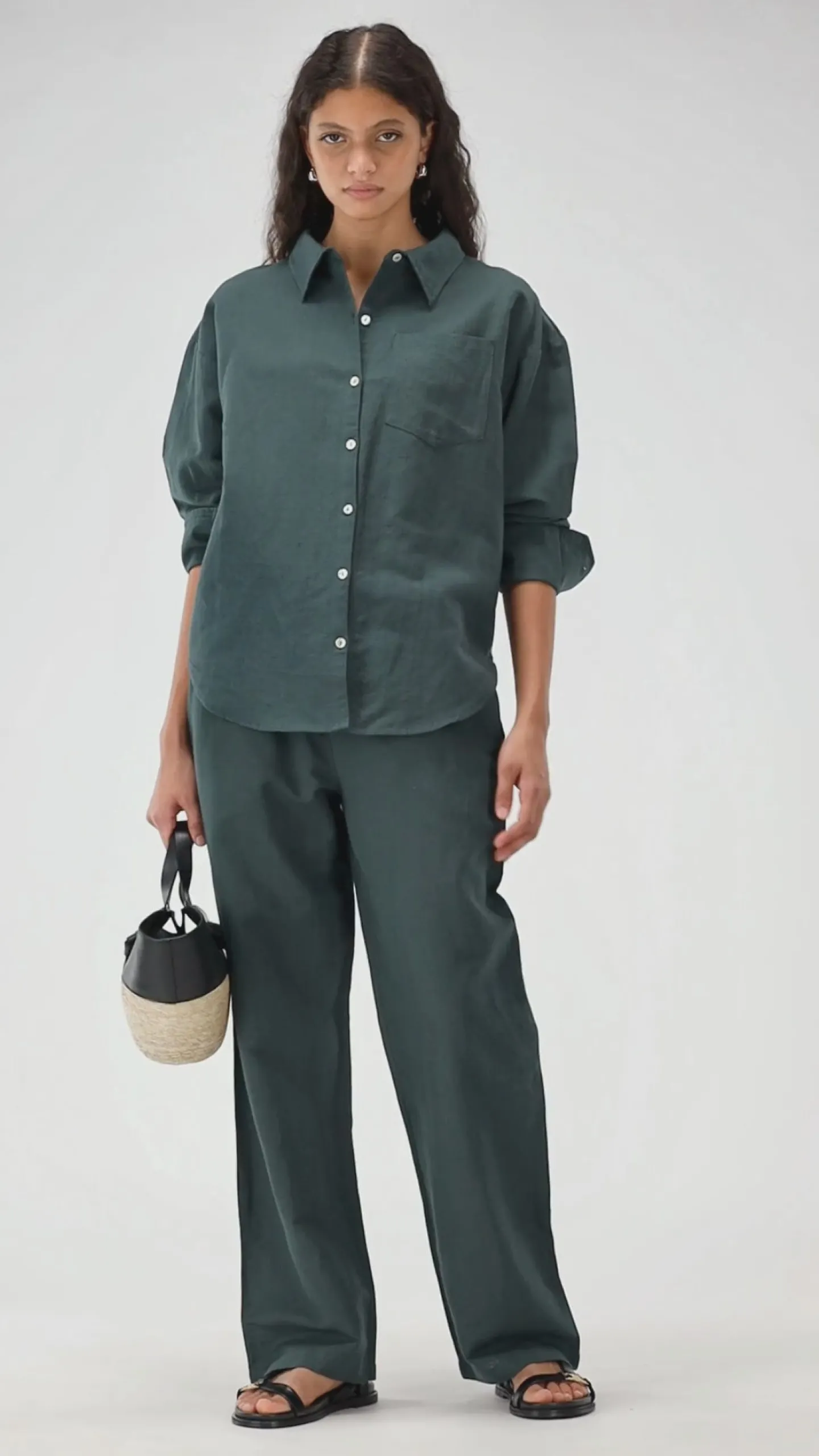 hose_chambord_in_dusty_ol_4.webp Ladneri Hosen & Jumpsuits<Hose Chambord in Dusty Olive