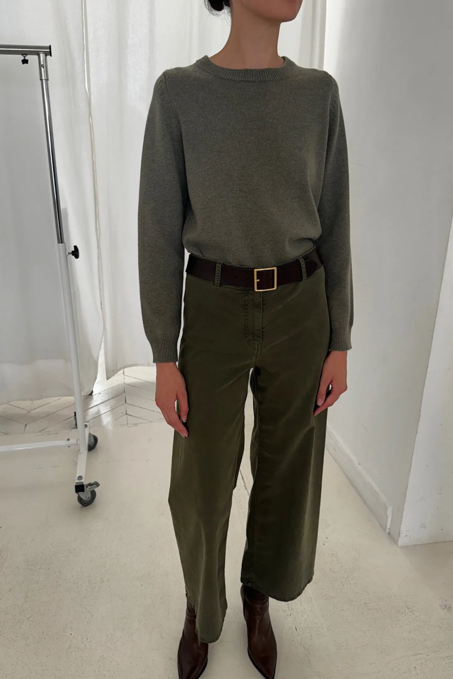 hose_megan_in_loden_1.webp Nili Lotan Hosen & Jumpsuits<Hose Megan in Loden