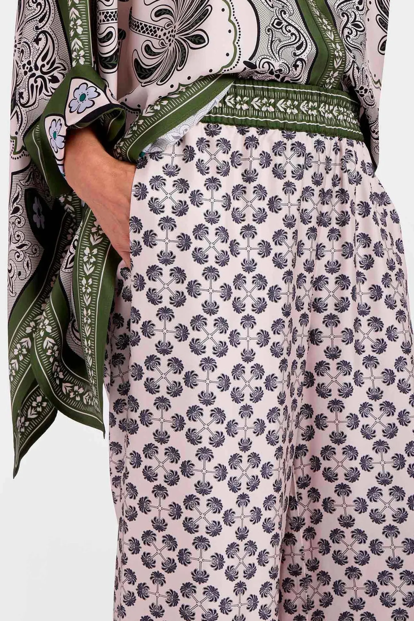 hose_palazzo_in_grn_2.webp La Double J Hosen & Jumpsuits<Hose Palazzo in Grün