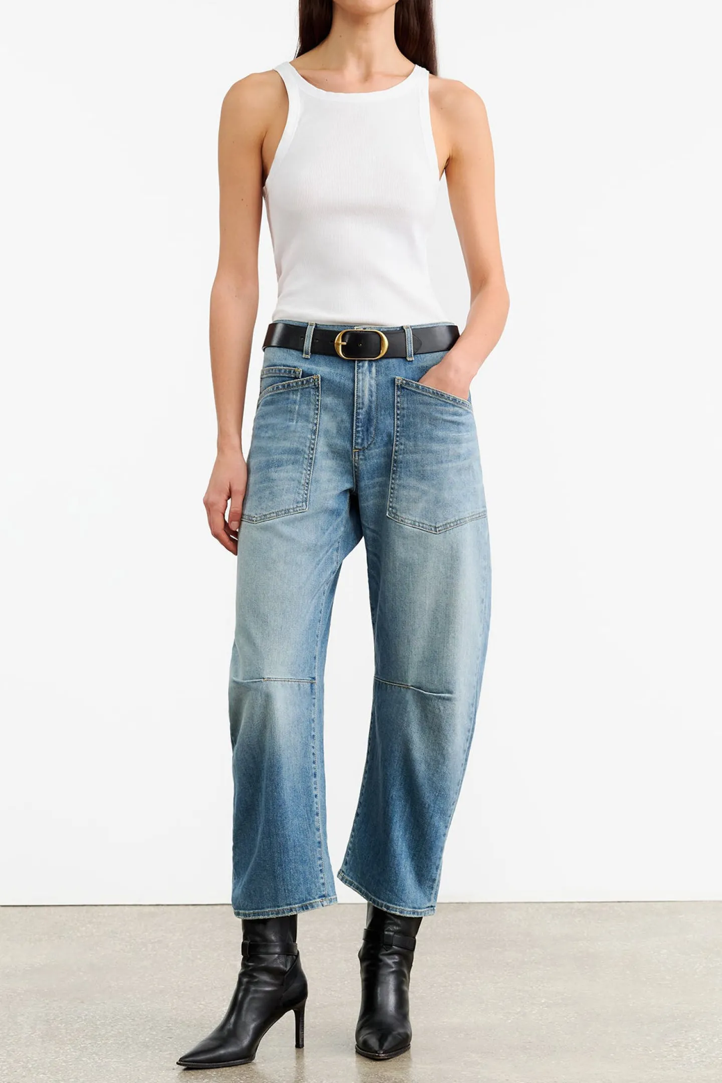 jeans_shon_in_summer_wash_1.webp Nili Lotan Jeans<Jeans Shon in Summer Wash