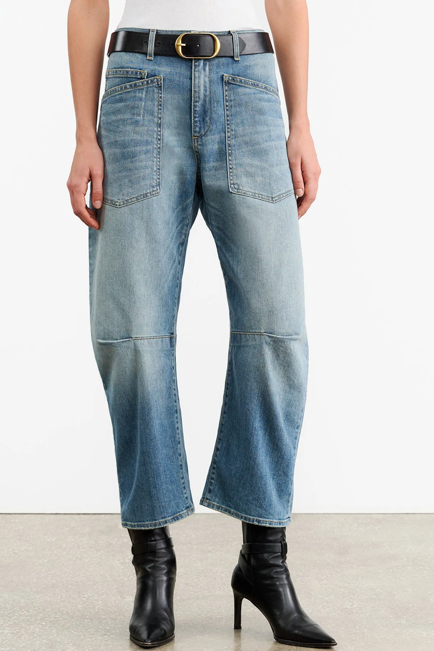 jeans_shon_in_summer_wash_2.webp Nili Lotan Jeans<Jeans Shon in Summer Wash