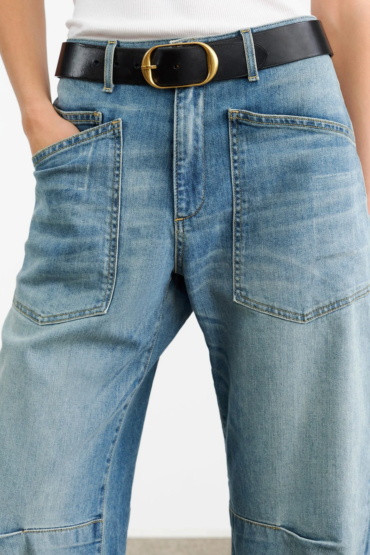 jeans_shon_in_summer_wash_3.webp Nili Lotan Jeans<Jeans Shon in Summer Wash