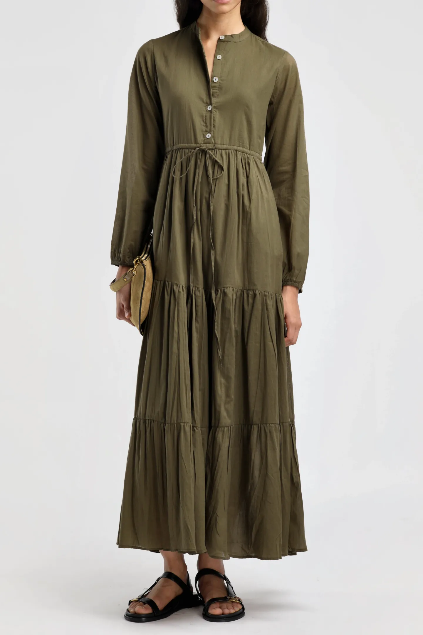 kleid_dazur_in_oliv_1.webp Ladneri Kleider<Kleid d'Azur in Oliv