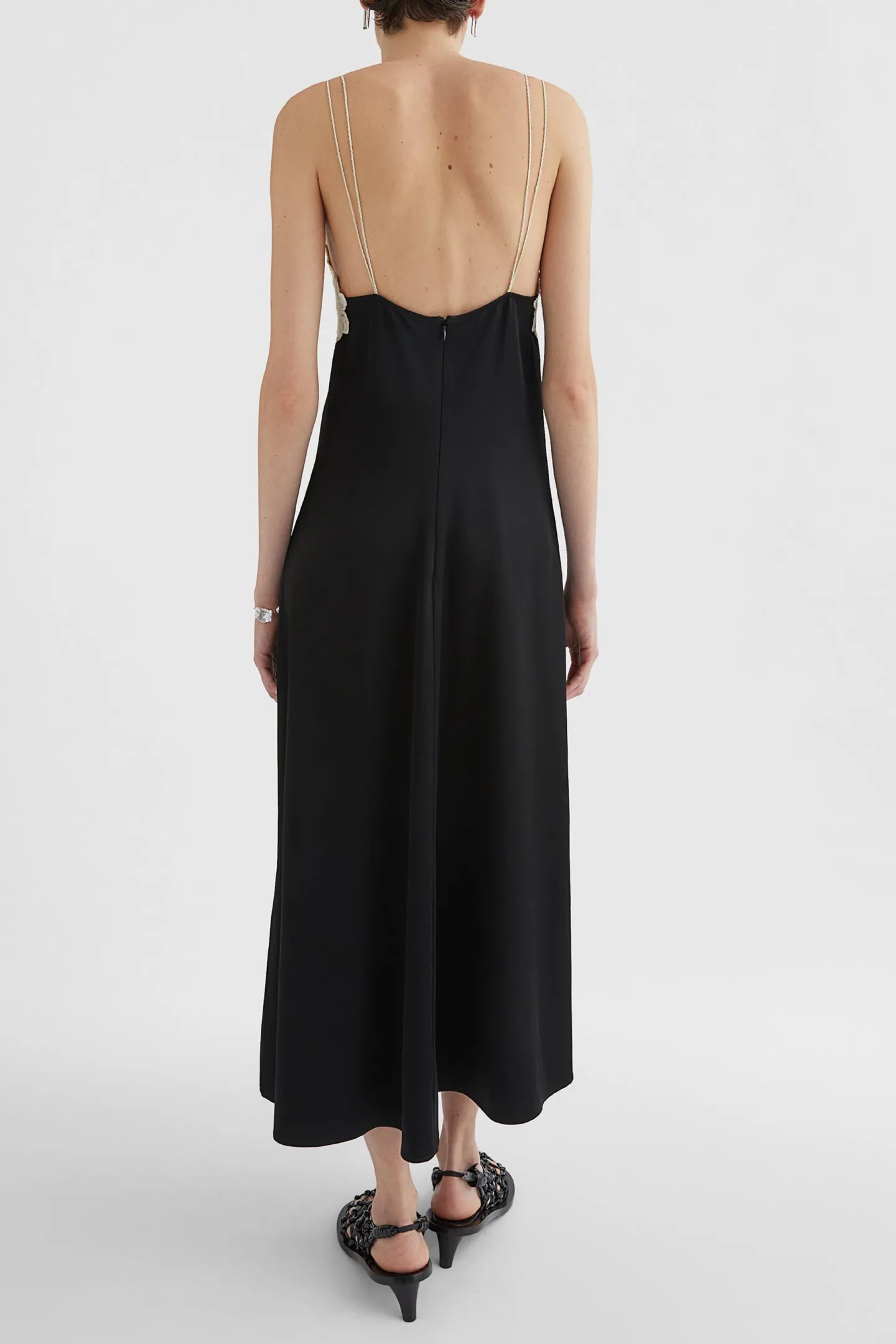 kleid_mit_stickerei_in_sc_3.webp Jil Sander Kleider<Kleid mit Stickerei in Schwarz