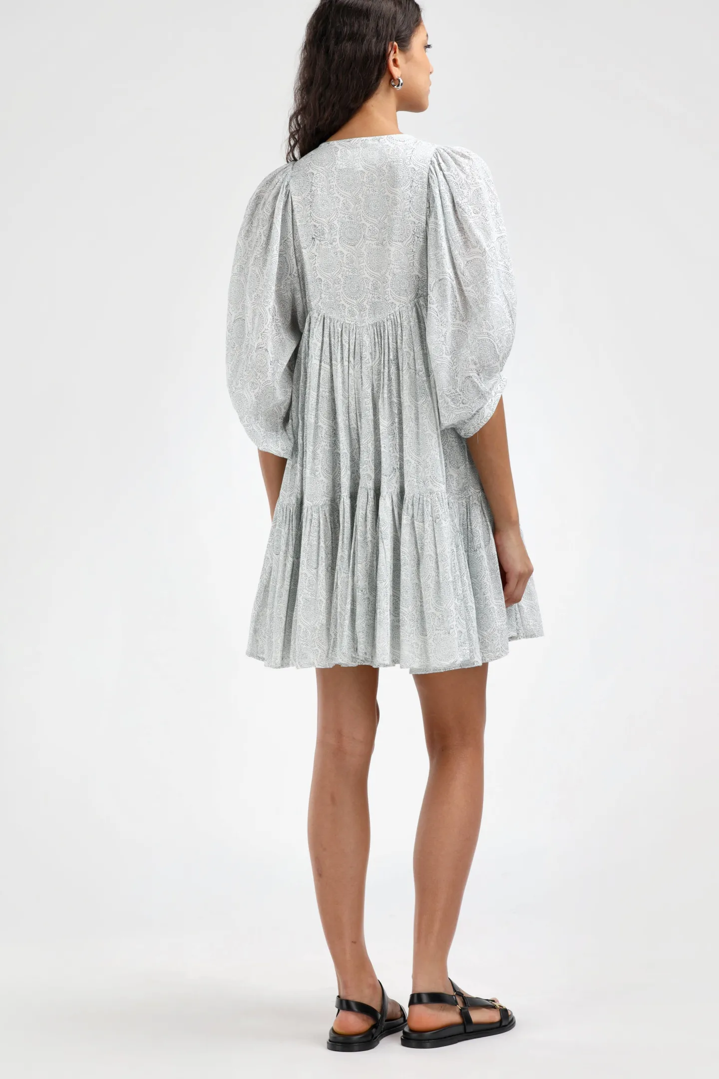 kleid_nice_in_blauwei_4.webp Ladneri Kleider<Kleid Nice in Blau/Weiß