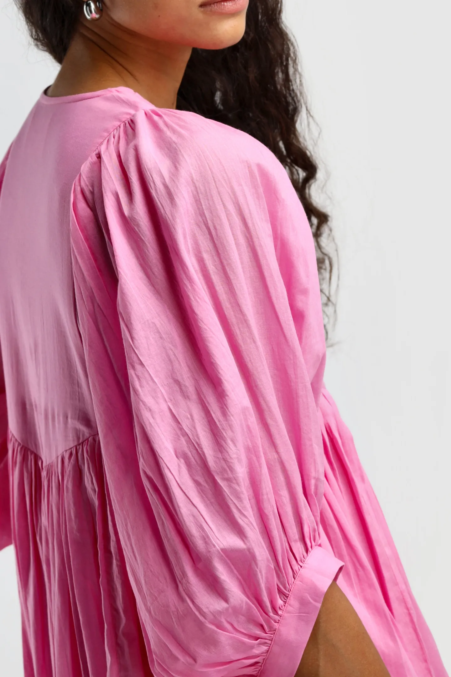 kleid_nice_in_bonbon_3.webp Ladneri Kleider<Kleid Nice in Bonbon