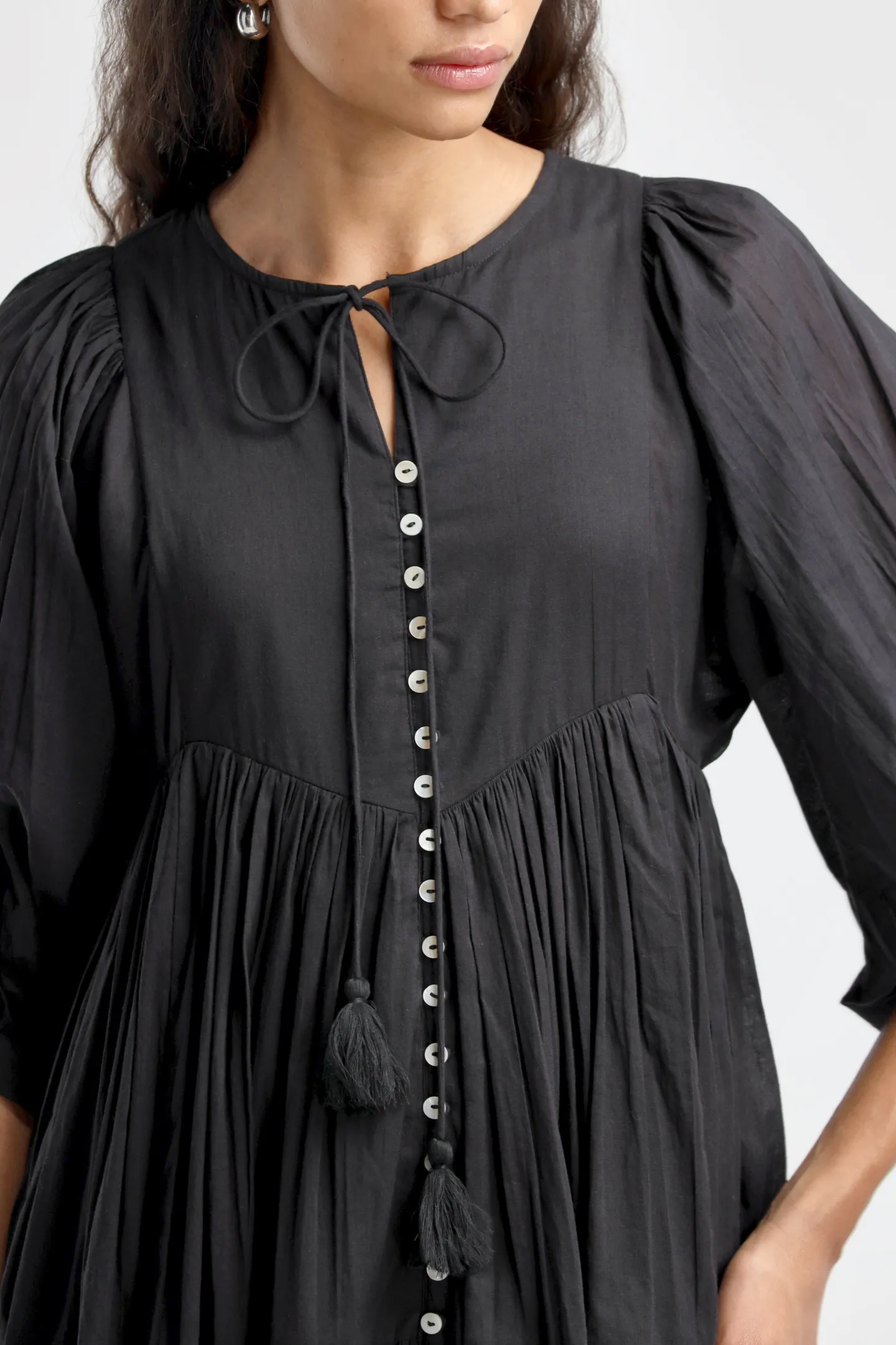 kleid_nice_in_caviar_3.webp Ladneri Kleider<Kleid Nice in Caviar