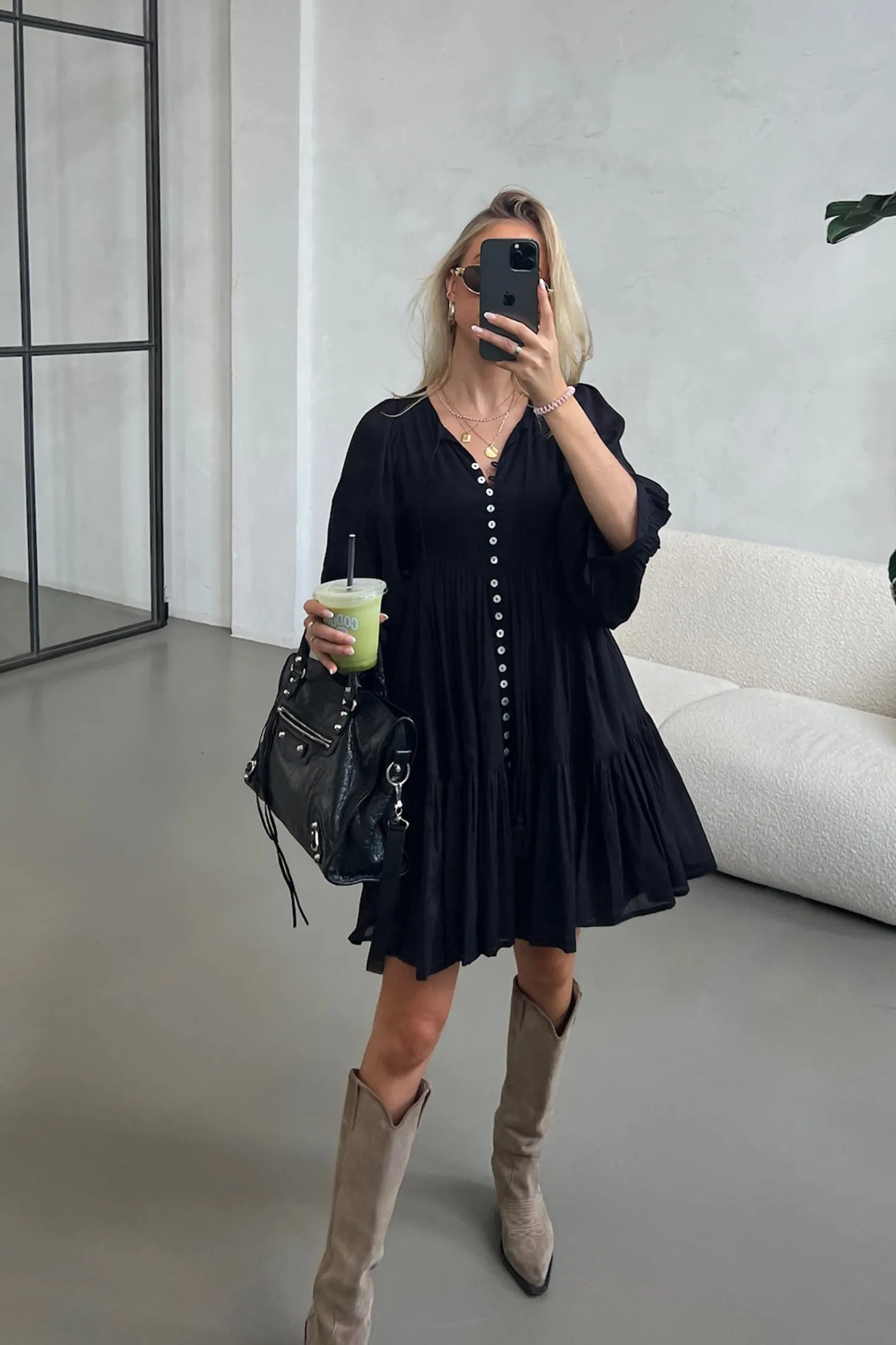 kleid_nice_in_caviar_6.webp Ladneri Kleider<Kleid Nice in Caviar