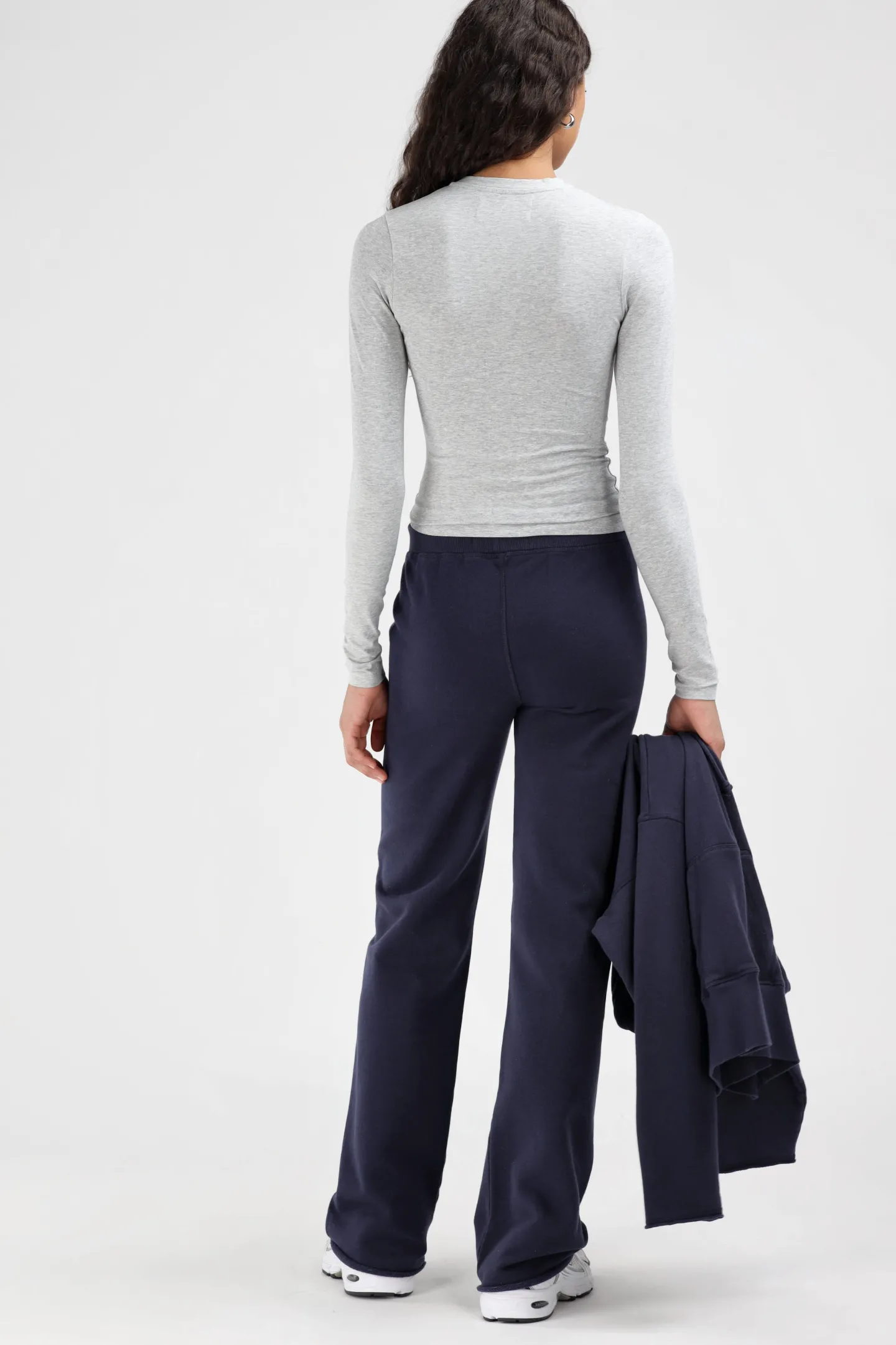 longsleeve_arene_in_grey__3.webp Ladneri Shirts, Tank Tops & Longsleeves<Longsleeve Arene in Grey Melange