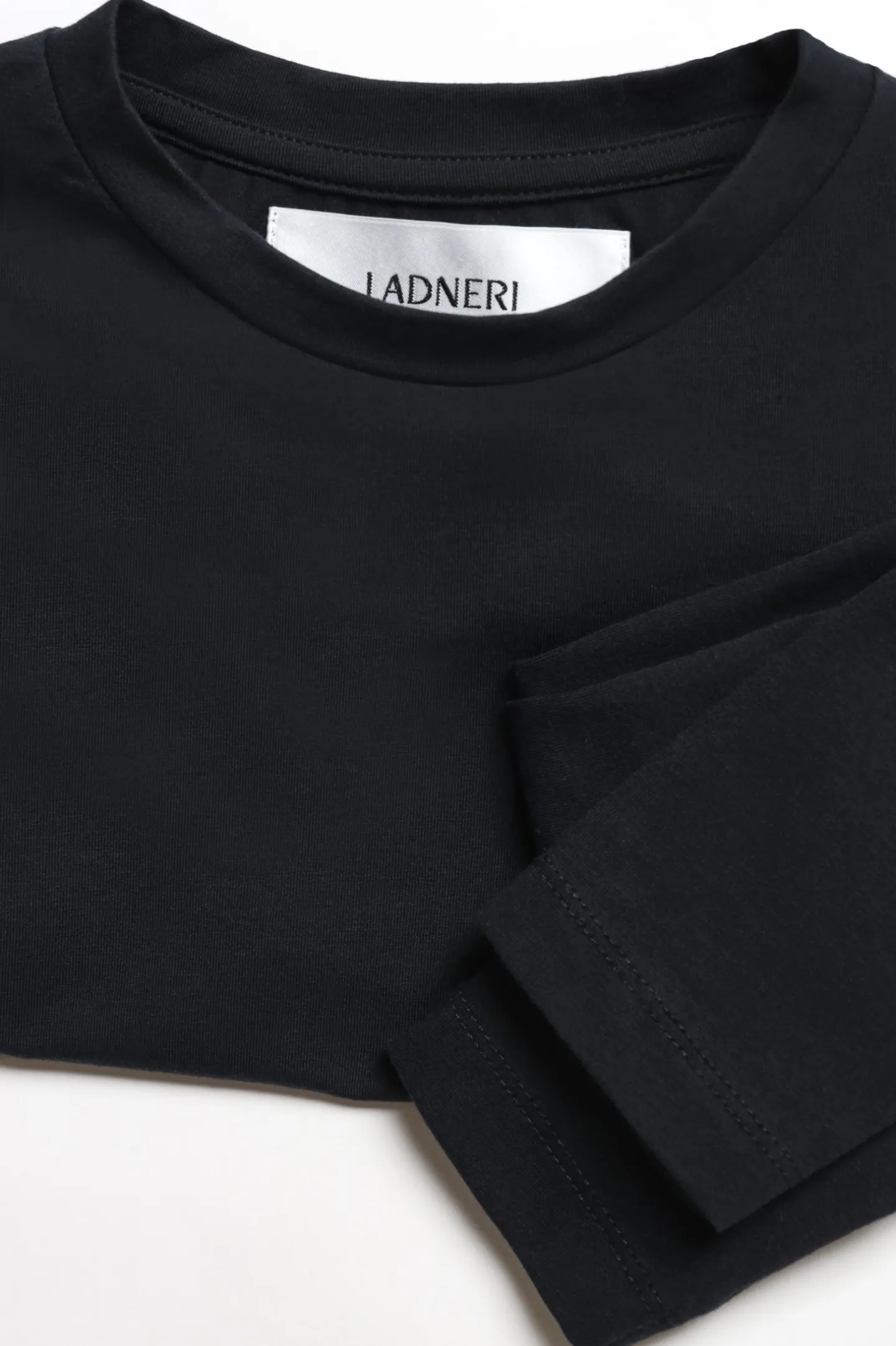 longsleeve_arene_in_schwa_9.webp Ladneri Shirts, Tank Tops & Longsleeves<Longsleeve Arene in Schwarz