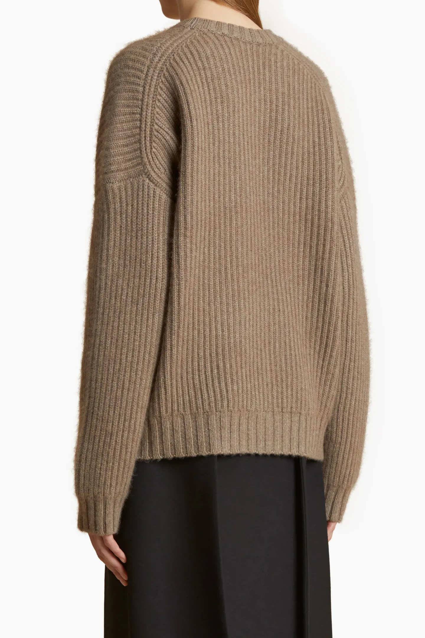 pullover_manuela_in_barle_3.webp Khaite Pullover<Pullover Manuela in Barley