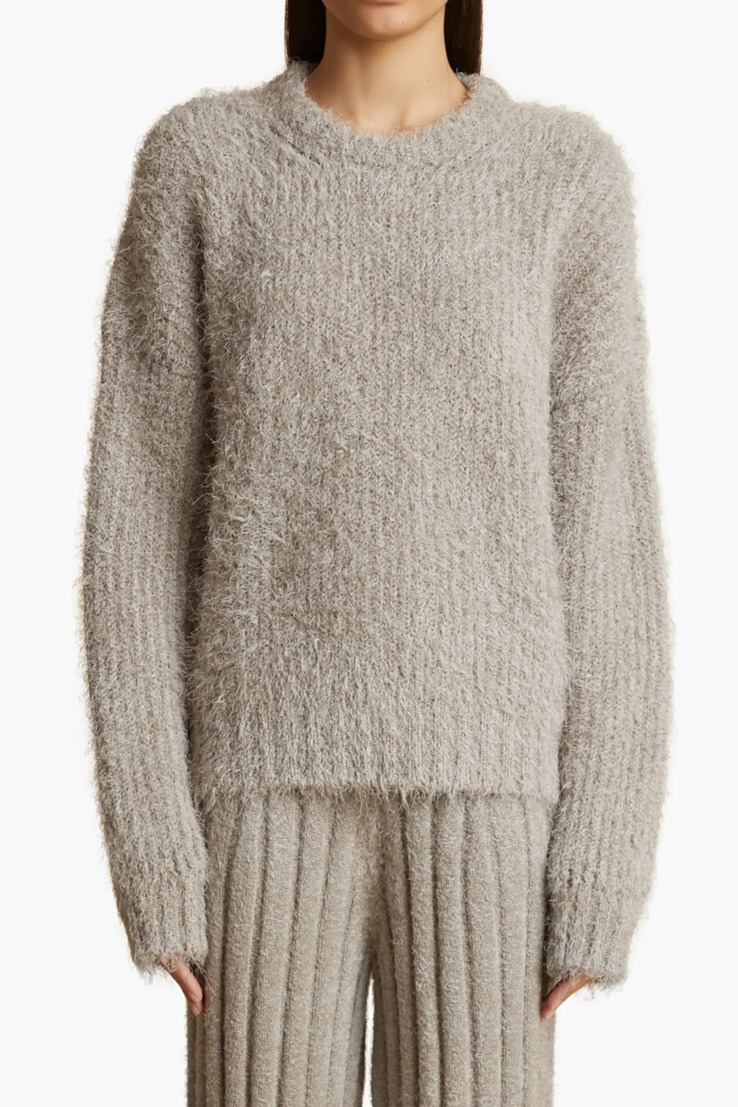 pullover_manuela_in_light_1.webp Khaite Pullover<Pullover Manuela in Light Taupe