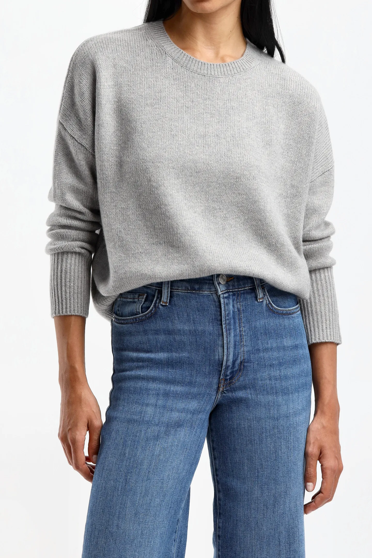 pullover_mila_in_dove_gre_1.webp Lisa Yang Pullover<Pullover Mila in Dove Grey