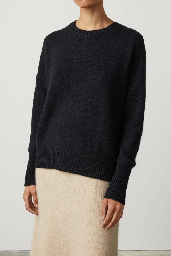 Lisa Yang Pullover<Pullover Mila in Schwarz