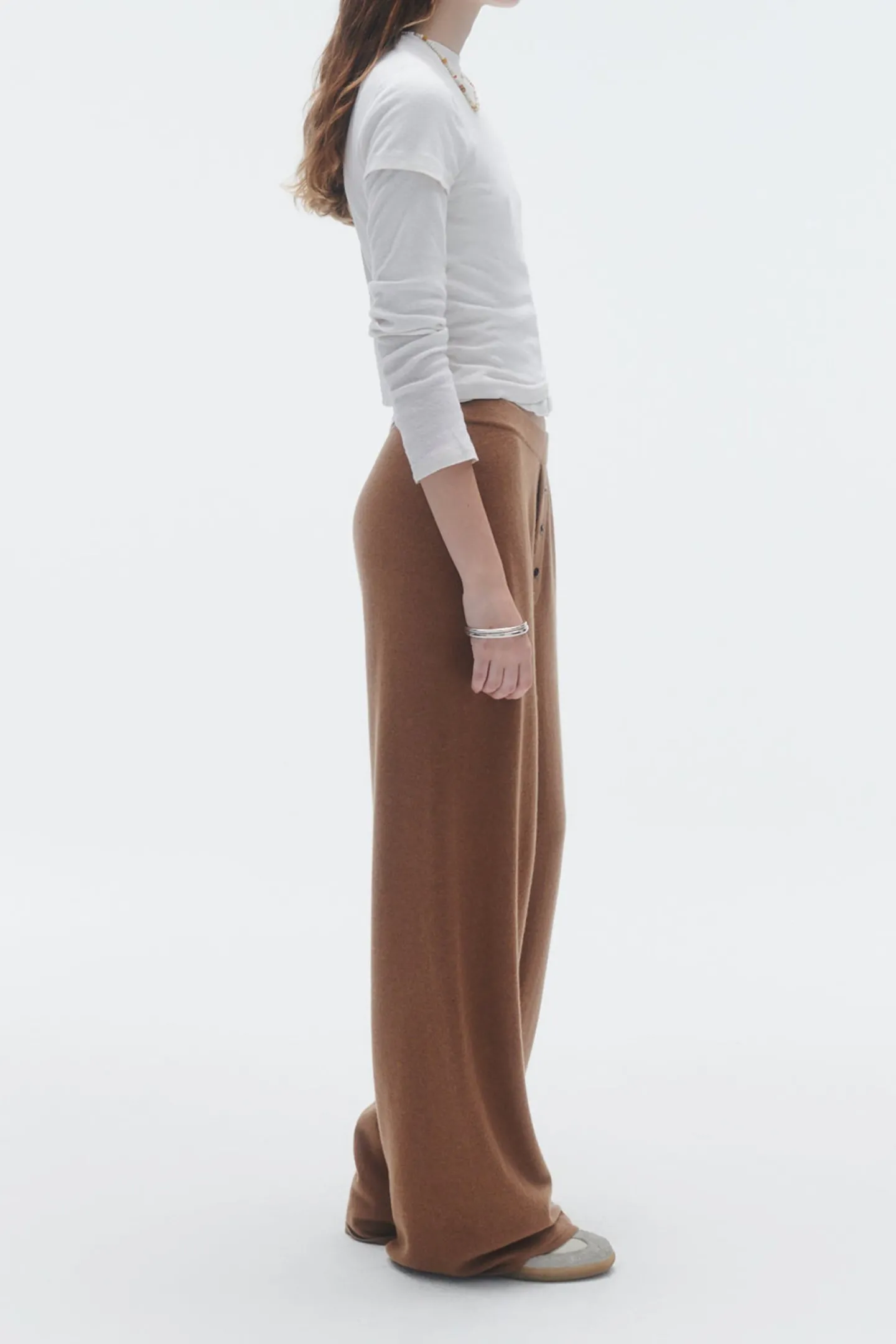 strickhose_everywear_in_a_2.webp Guest in Residence Hosen & Jumpsuits<Strickhose Everywear in Almond