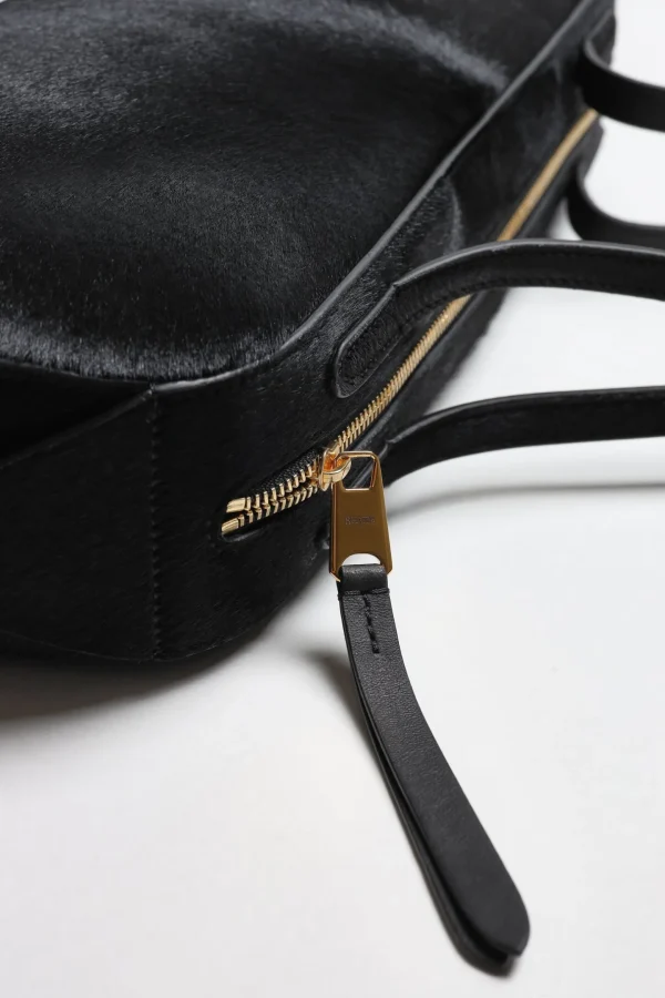 Khaite Schultertaschen | Handtaschen<Tasche Simona Shoulder in Schwarz