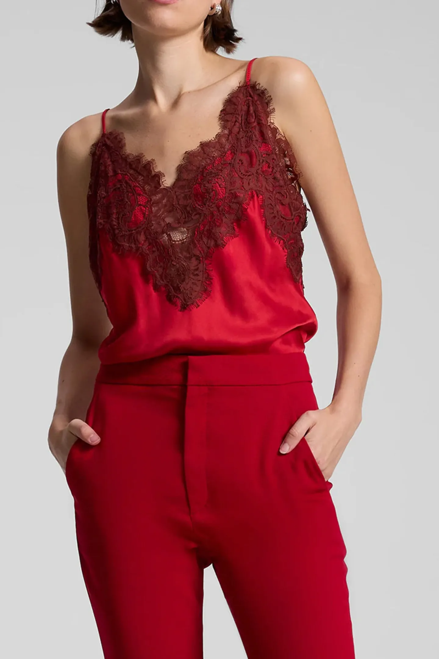 top_lennon_in_really_redb_1.webp A.L.C. Blusen & Tops<Top Lennon in Really Red/Bosco