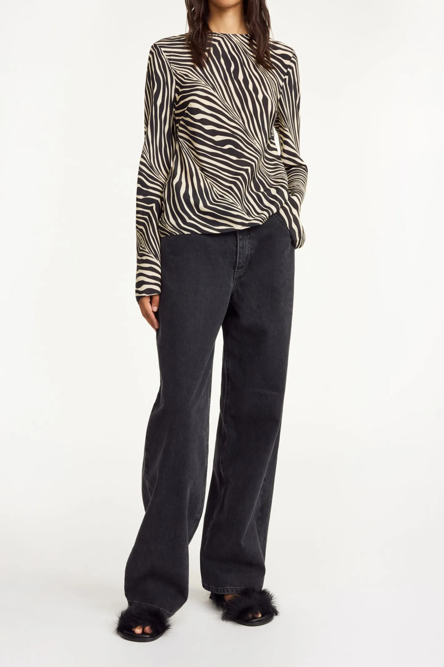 top_pricilla_in_zebra_1.webp by Malene Birger Blusen & Tops<Top Pricilla in Zebra