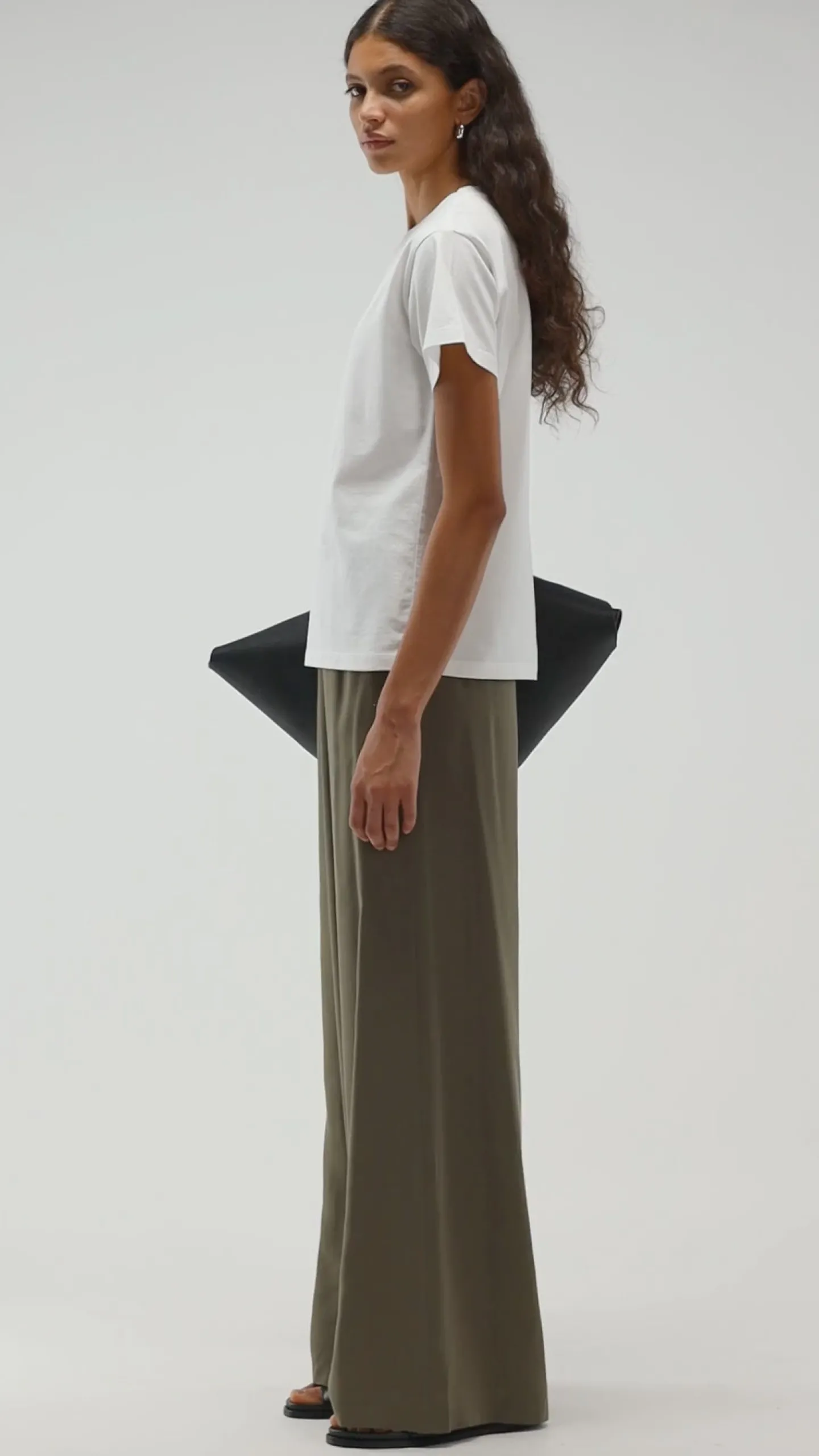 tshirt_le_mont_in_wei_4.webp Ladneri Shirts, Tank Tops & Longsleeves<T-Shirt Le Mont in Weiß
