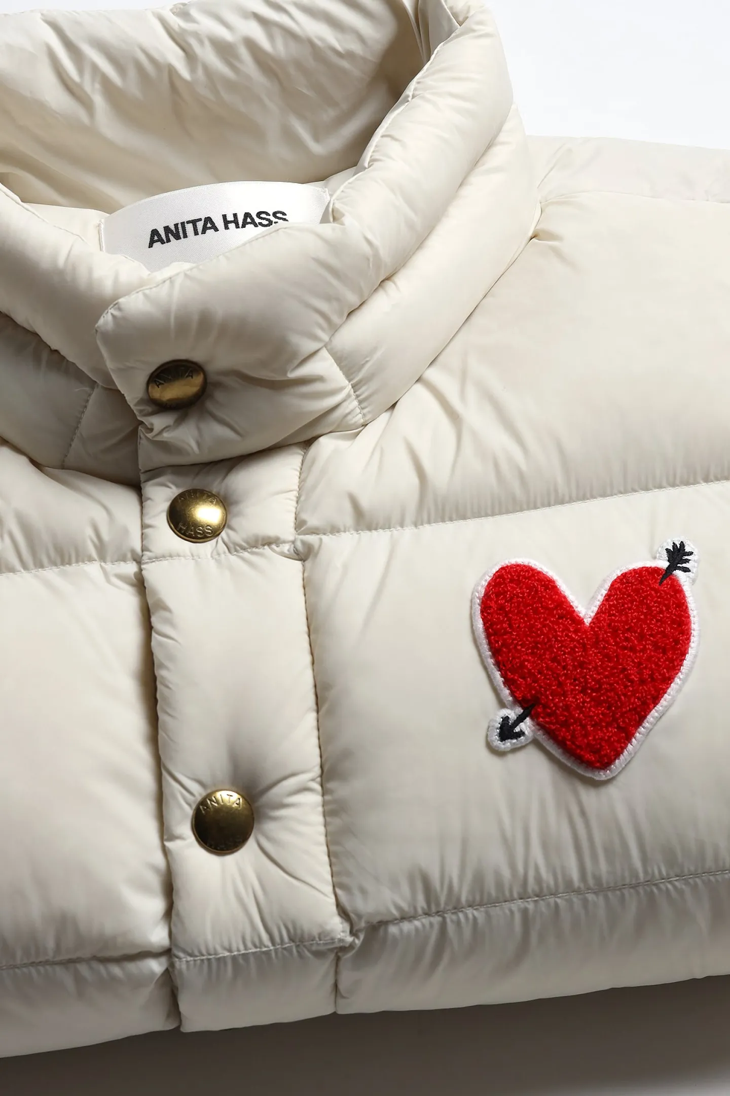 weste_heart_in_ivory_2.webp Anita Hass Jacken & Westen<Weste 'Heart' in Ivory