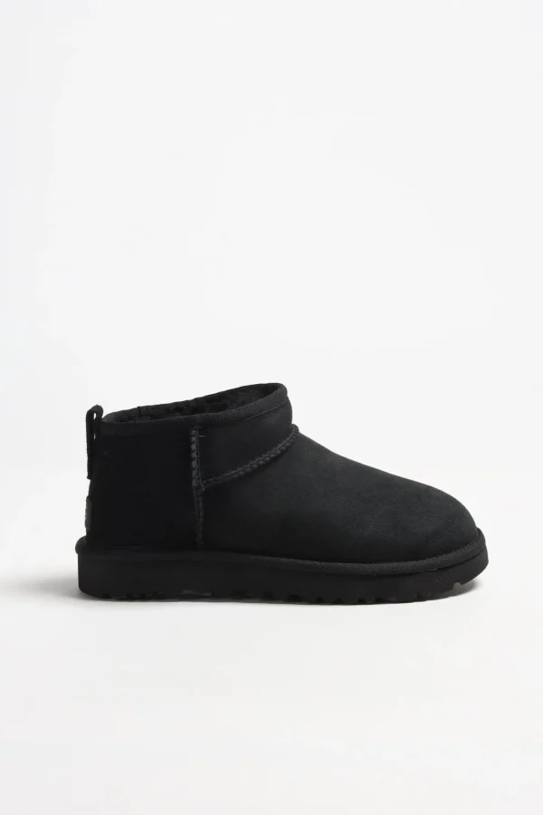 UGG Stiefel & Boots<Boots Classic Ultra Mini in Schwarz