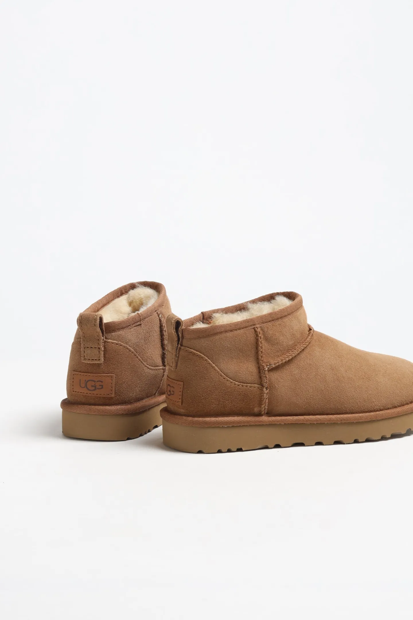 boots_classic_ultra_mini__1-3.webp UGG Stiefel & Boots<Boots Classic Ultra Mini in Chestnut