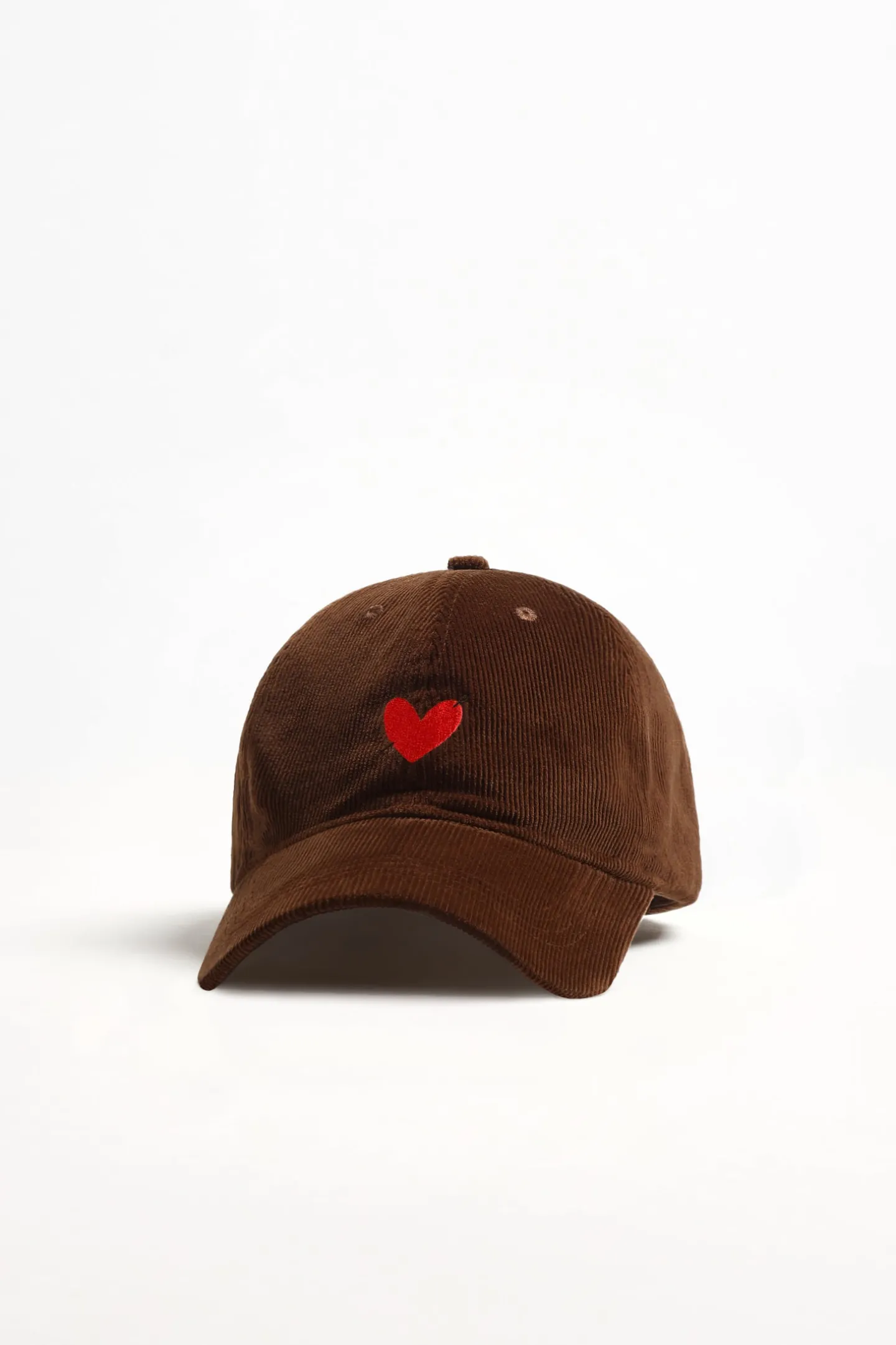cordcap_heart_in_chocolat_0.webp Anita Hass Caps & Mützen<Cord-Cap 'Heart' in Chocolate