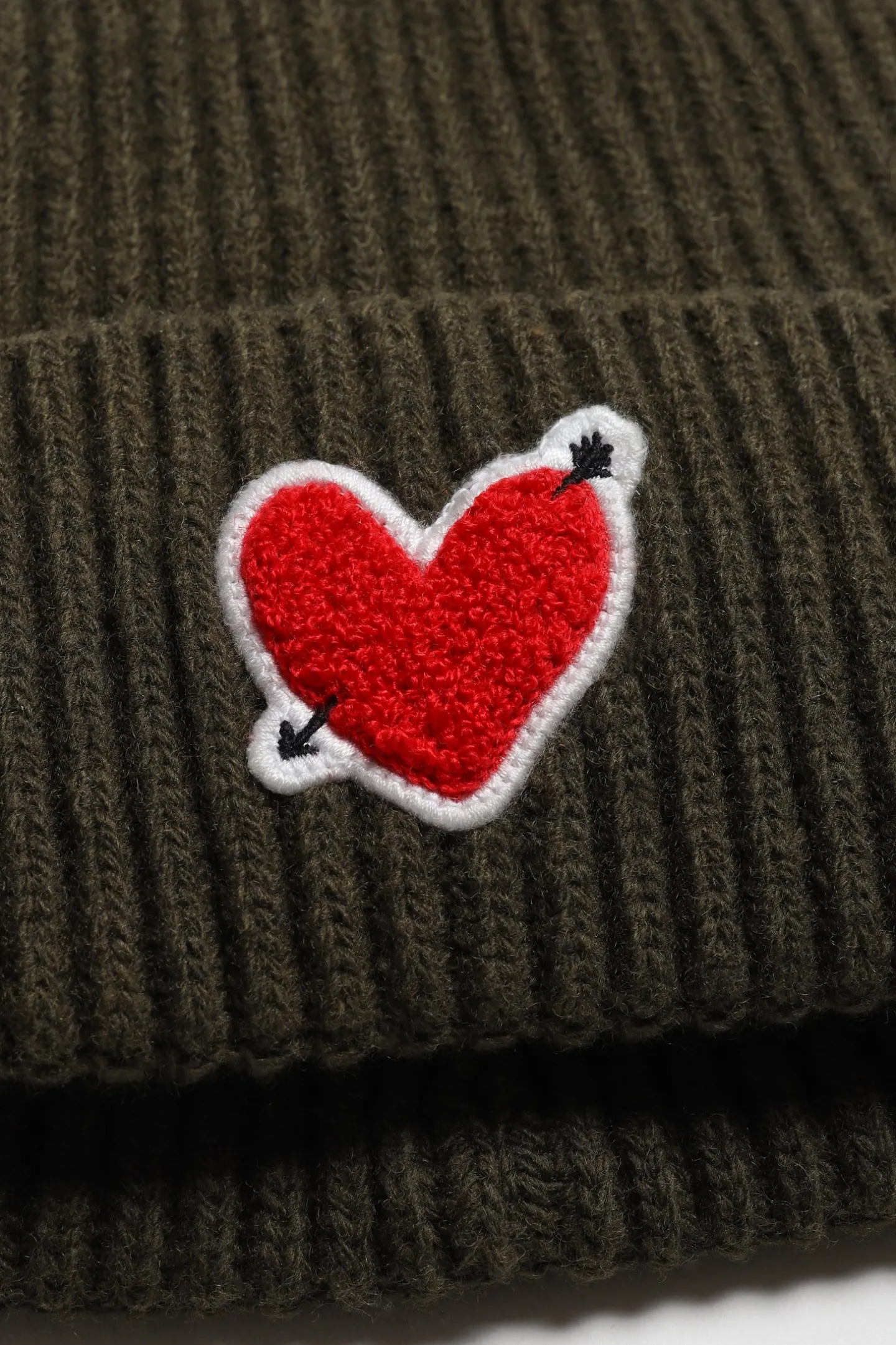 mtze_heart_in_khaki_2.webp Anita Hass Caps & Mützen<Mütze 'Heart' in Khaki