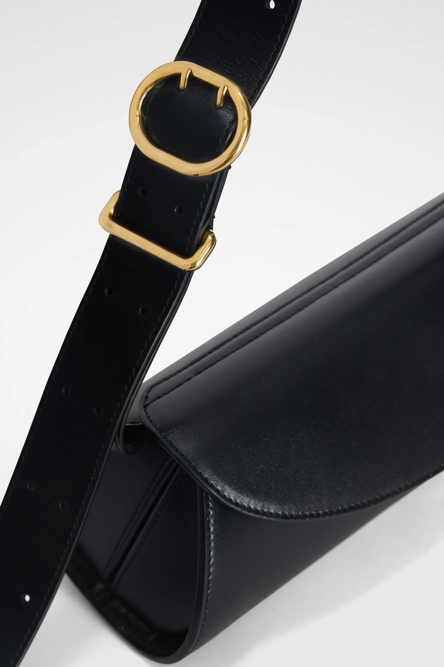 tasche_cannolo_small_in_s_2.webp Jil Sander Schultertaschen | Handtaschen<Tasche Cannolo Small in Schwarz
