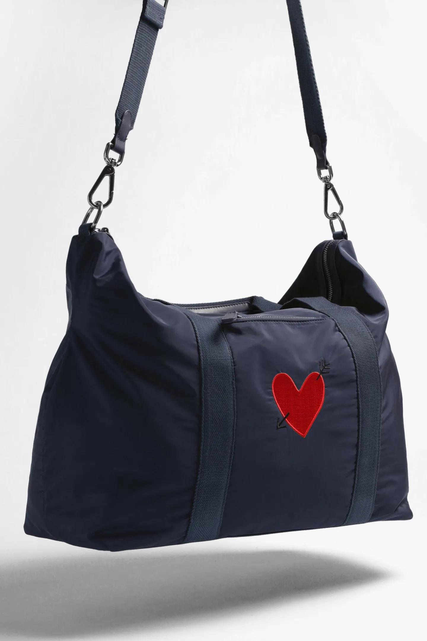 tasche_heart_in_navy_nylo_3.webp Anita Hass Shopper<Tasche 'Heart' in Navy Nylon