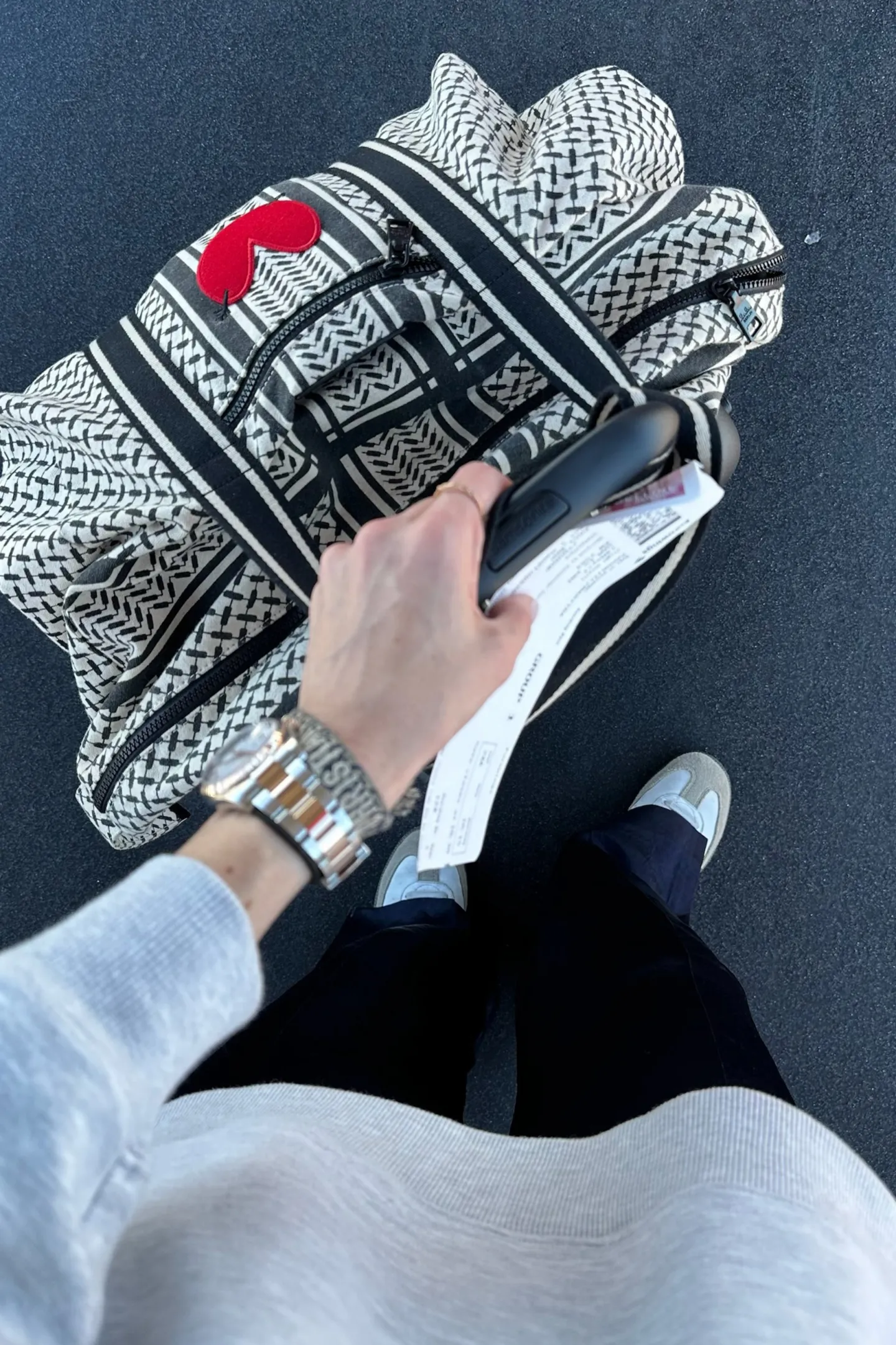 tasche_muriel_heart_in_sc_2.webp Lala Berlin x Anita Hass Shopper<Tasche Muriel 'Heart' in Schwarz/Weiß