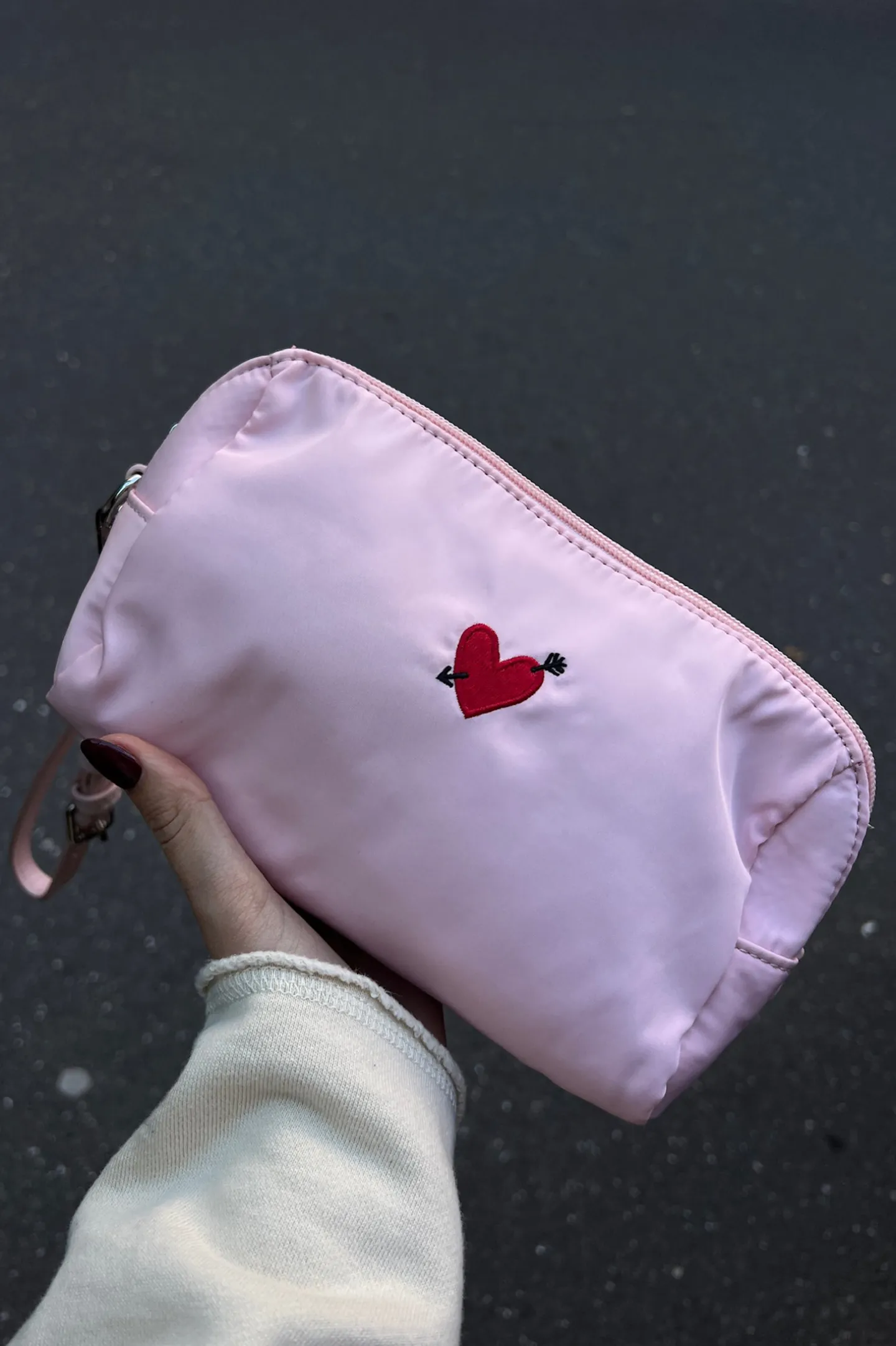 taschen_set_heart_in_rose_2.webp Anita Hass Shopper<Taschen Set 'Heart' in Rose Nylon